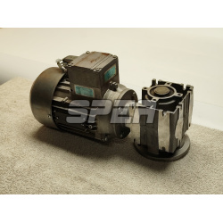 Motor s převodovkou